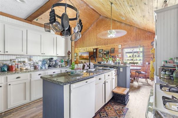 Dining room, Interior, Kitchen, Recessed Lighting, Wooden Beams, Wooden Ceilings, Wood Texture Flooring