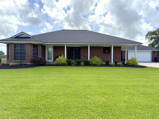 Attached, Exterior, Facade, Brick Facade, Ranch