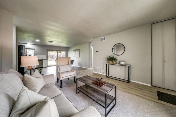 Interior, Living room, Recessed Lighting, Wood Texture Flooring