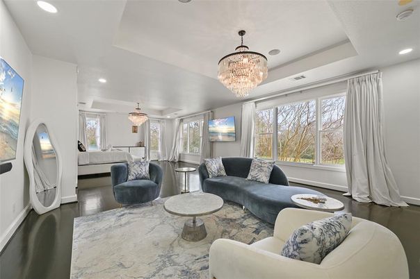Chandelier, Interior, Living room, Recessed Lighting, Wood Texture Flooring