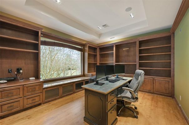 Home Office, Interior, Recessed Lighting, Wood Texture Flooring