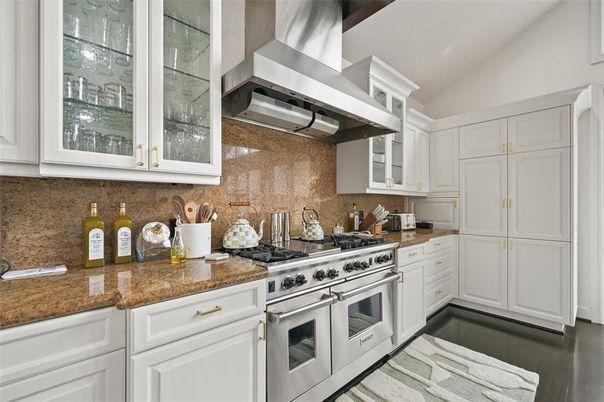 Interior, Kitchen, Stainless Steel Appliances