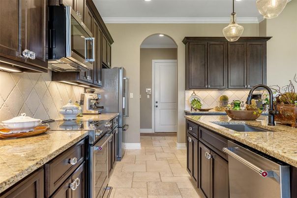 Interior, Kitchen, Pendant Lights, Recessed Lighting, Stainless Steel Appliances