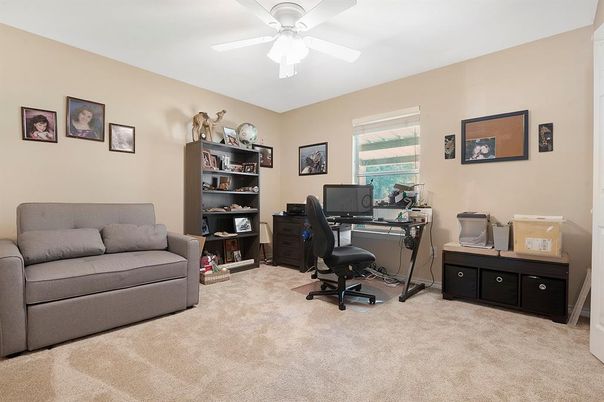 Home Office, Interior