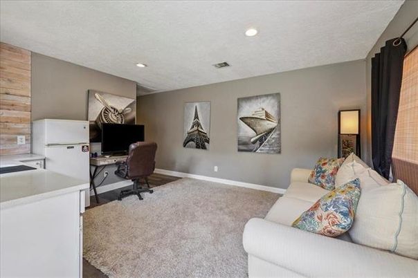 Home Office, Interior, Recessed Lighting, Wooden Walls