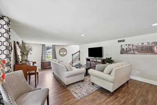 Interior, Living room, Piano, Recessed Lighting, Wood Texture Flooring