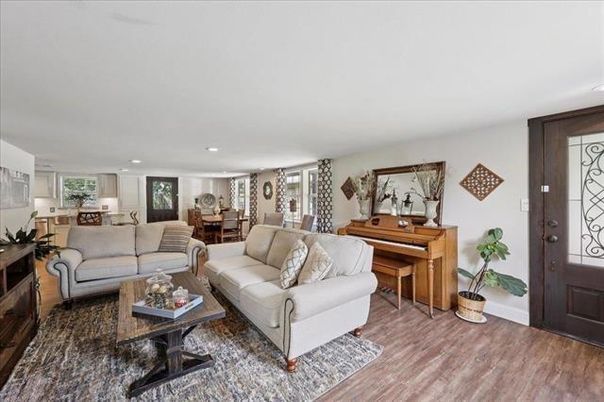 Dining room, Interior, Living room, Piano, Recessed Lighting, Wood Texture Flooring