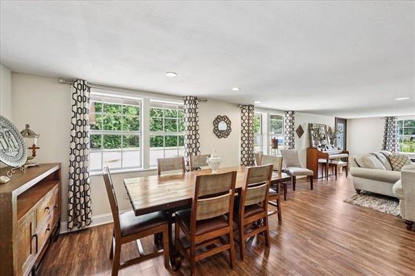 Dining room, Interior, Living room, Recessed Lighting, Wood Texture Flooring