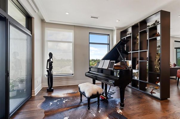 Interior, Piano, Recessed Lighting, Wood Texture Flooring