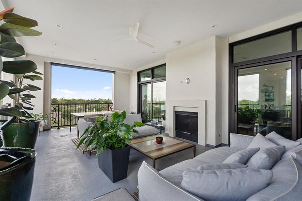 Fireplace, Interior, Living room, Recessed Lighting