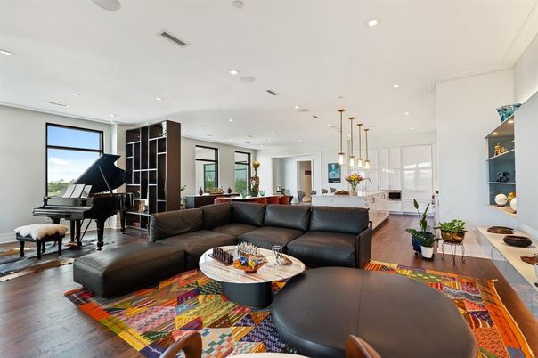 Interior, Kitchen, Living room, Pendant Lights, Piano, Recessed Lighting, Wood Texture Flooring