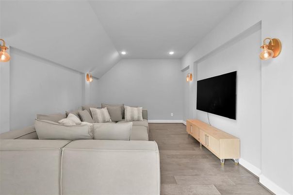 Interior, Living room, Recessed Lighting, Wood Texture Flooring