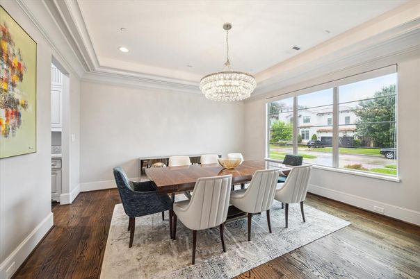 Chandelier, Dining room, Interior, Recessed Lighting, Wood Texture Flooring