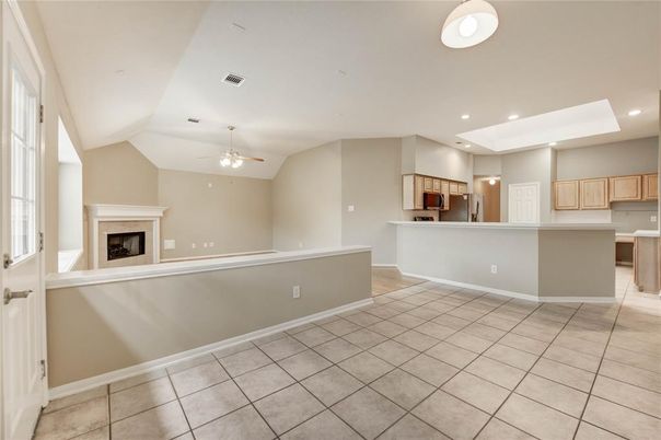 Fireplace, Interior, Kitchen, Recessed Lighting