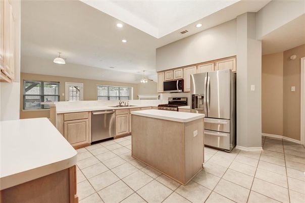 Interior, Kitchen, Pendant Lights, Recessed Lighting, Stainless Steel Appliances