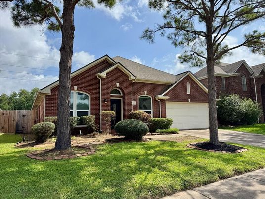 Attached, Exterior, Facade, Brick Facade, Brick Traditional