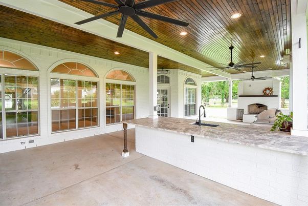 Exterior, Fireplace
