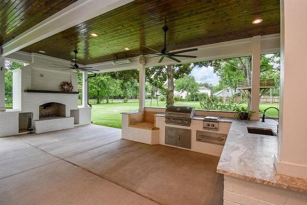 Exterior, Fireplace