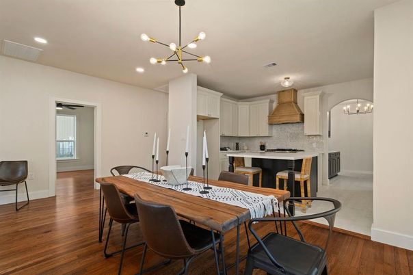 Dining room, Interior, Kitchen, Pendant Lights, Recessed Lighting, Wood Texture Flooring