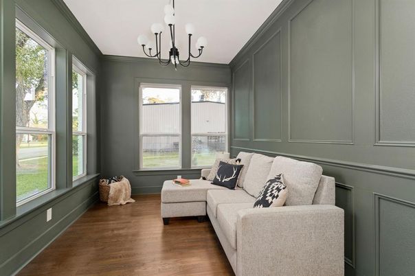 Chandelier, Interior, Living room, Wood Texture Flooring