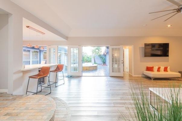 Interior, Pendant Lights, Recessed Lighting, Wood Texture Flooring