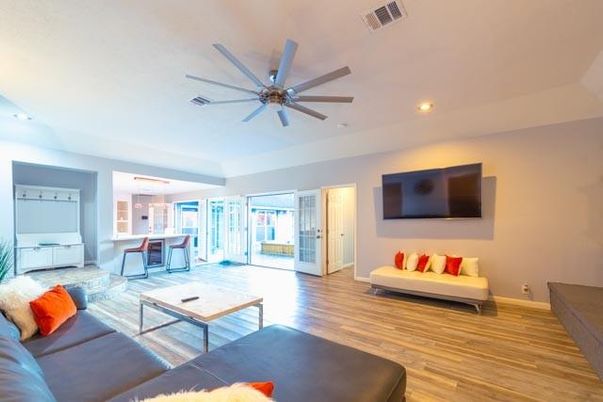 Interior, Living room, Recessed Lighting, Wood Texture Flooring