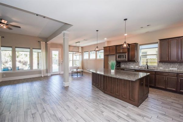 Dining room, Interior, Kitchen, Pendant Lights, Recessed Lighting, Wood Texture Flooring