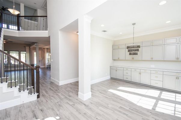 Interior, Pendant Lights, Recessed Lighting, Wood Texture Flooring