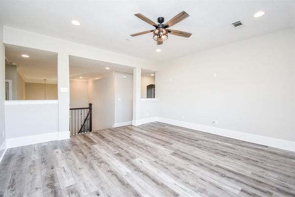 Empty room, Interior, Recessed Lighting, Wood Texture Flooring