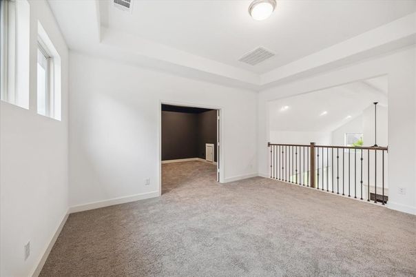 Empty room, Interior, Pendant Lights