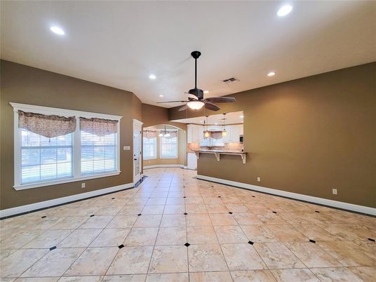 Empty room, Interior, Recessed Lighting