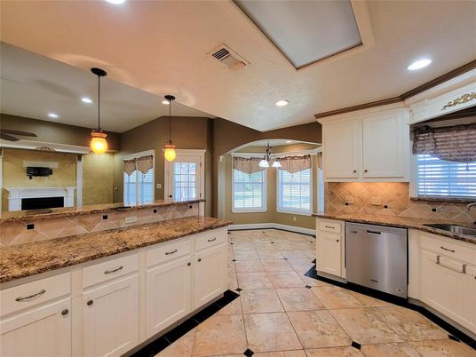 Interior, Kitchen, Pendant Lights, Recessed Lighting