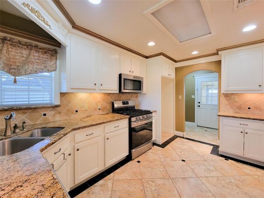 Interior, Kitchen, Recessed Lighting