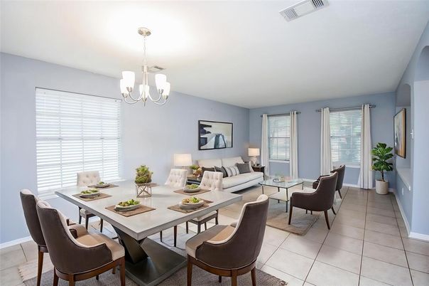 Chandelier, Dining room, Interior, Living room