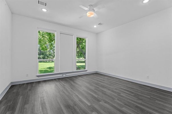 Empty room, Interior, Recessed Lighting, Wood Texture Flooring