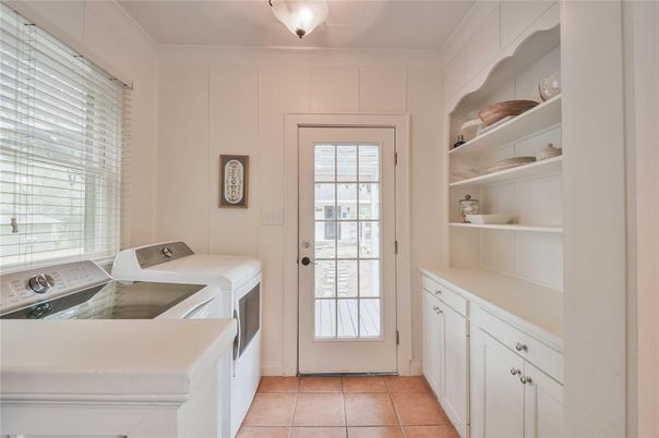 Interior, Washer