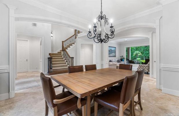 Chandelier, Dining room, Interior
