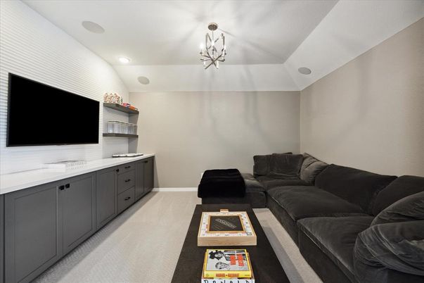 Interior, Living room, Pendant Lights, Recessed Lighting