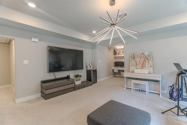 Interior, Pendant Lights, Piano, Recessed Lighting