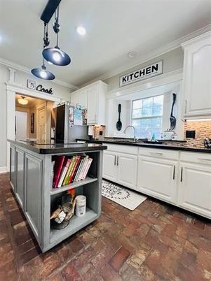 Interior, Kitchen, Pendant Lights, Recessed Lighting