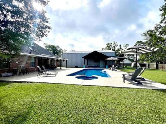 Backyard, Exterior, Pool