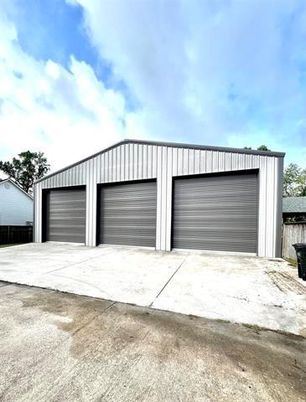 Detached Garage, Exterior