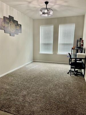 Home Office, Interior