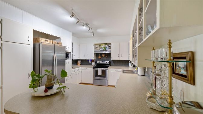 Interior, Kitchen, Stainless Steel Appliances