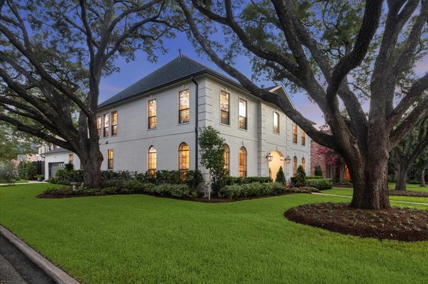 Backyard, Exterior, Facade, French Provincial