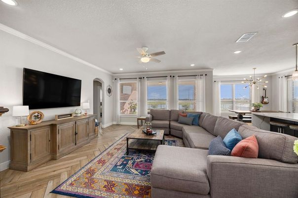 Dining room, Interior, Living room, Pendant Lights, Recessed Lighting, Wood Texture Flooring