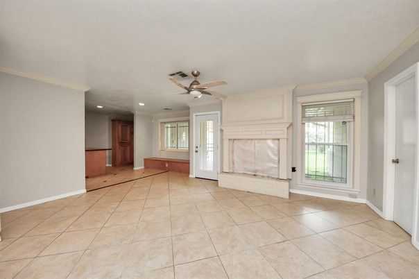 Empty room, Interior, Recessed Lighting