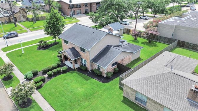 Exterior, Drone
