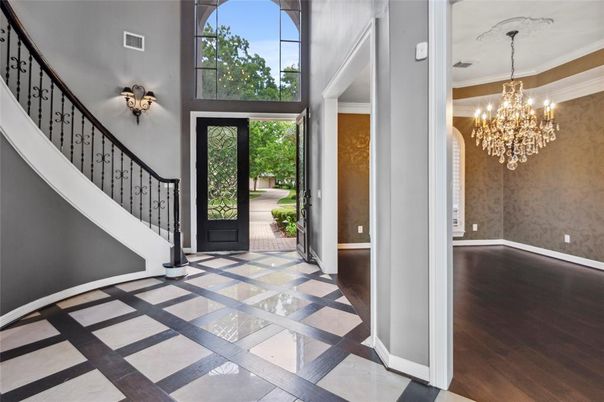 Chandelier, Interior, Wood Texture Flooring