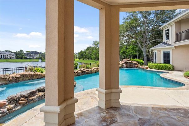 Exterior, Pool, Water